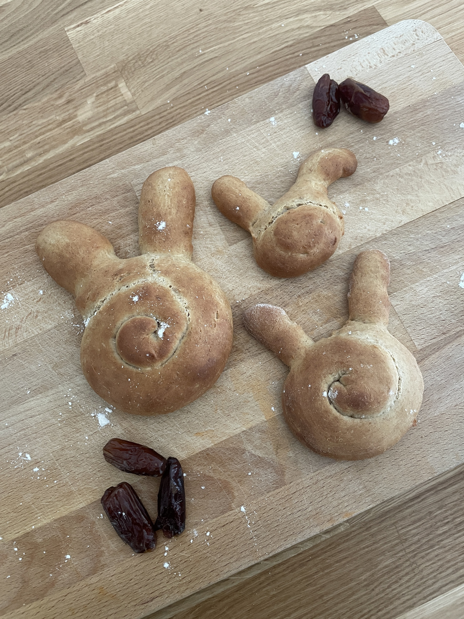 Humana Rezept Hasen Hefeteig backen Anleitung